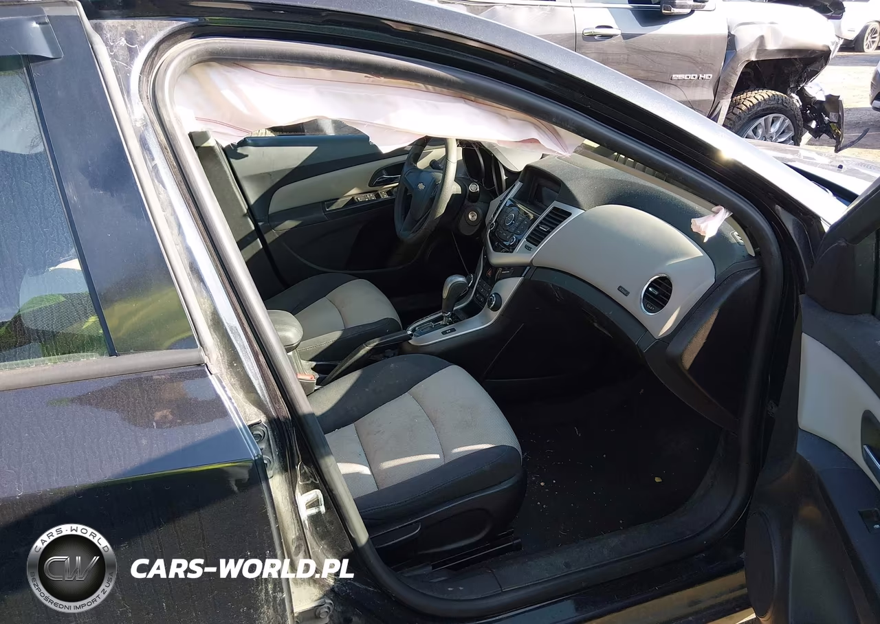 2015 Chevrolet Cruze Ls Auto VIN:1G1PA5SH1F7285456 - 5