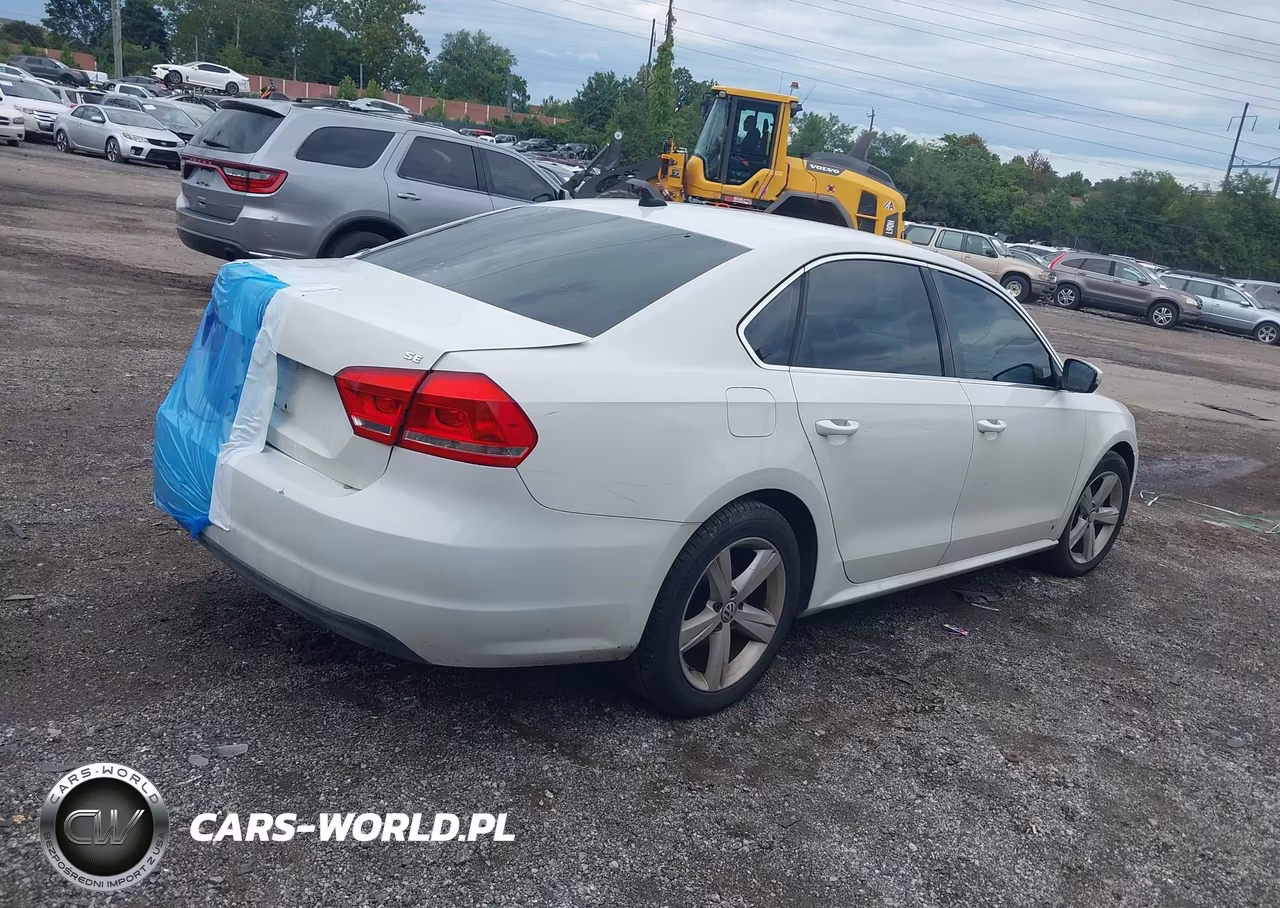 2012 Volkswagen Passat Se VIN:1VWBP7A35DC138771 - 4