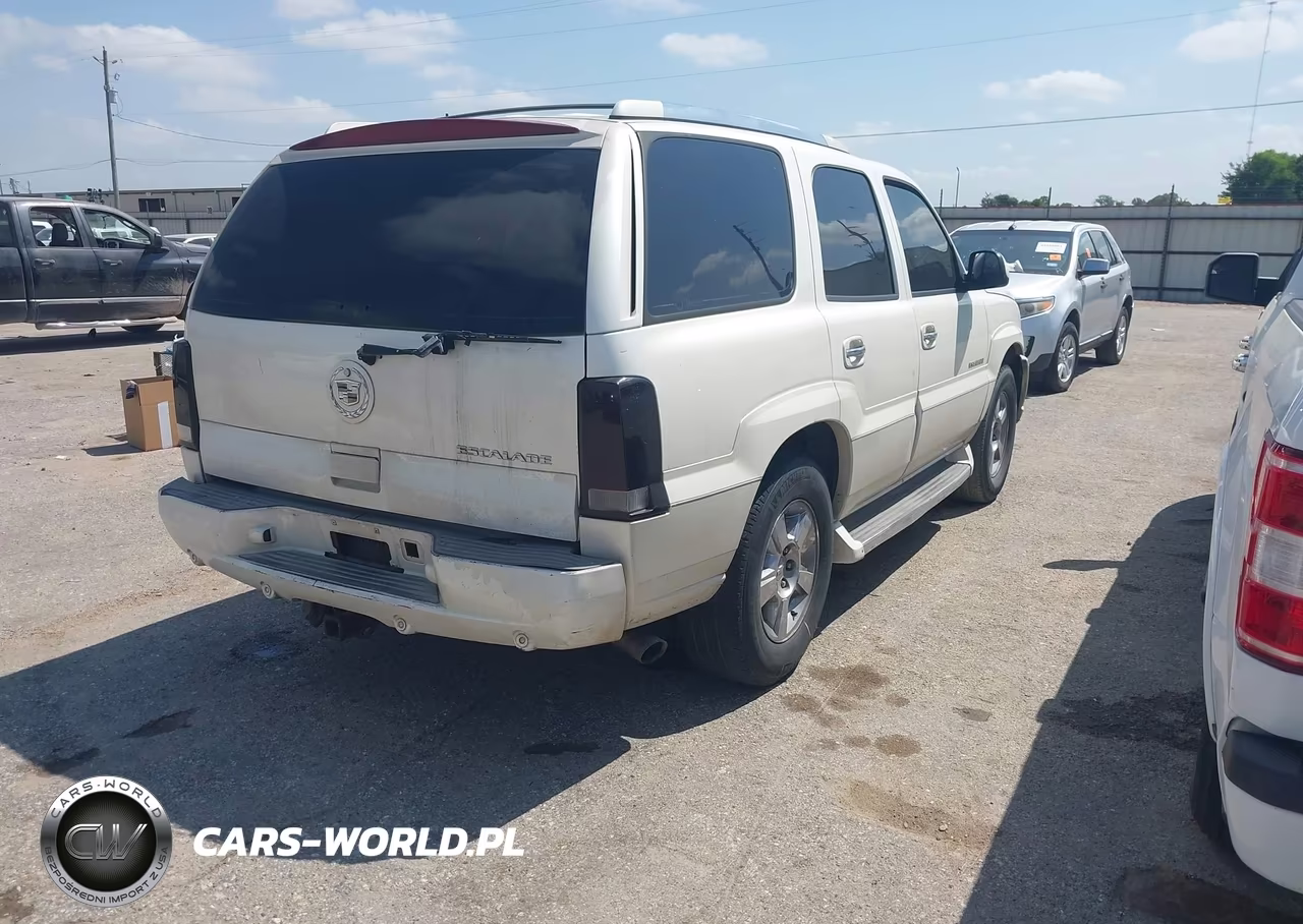 2006 Cadillac Escalade Standard VIN:1GYEC63N56R158825 - 4