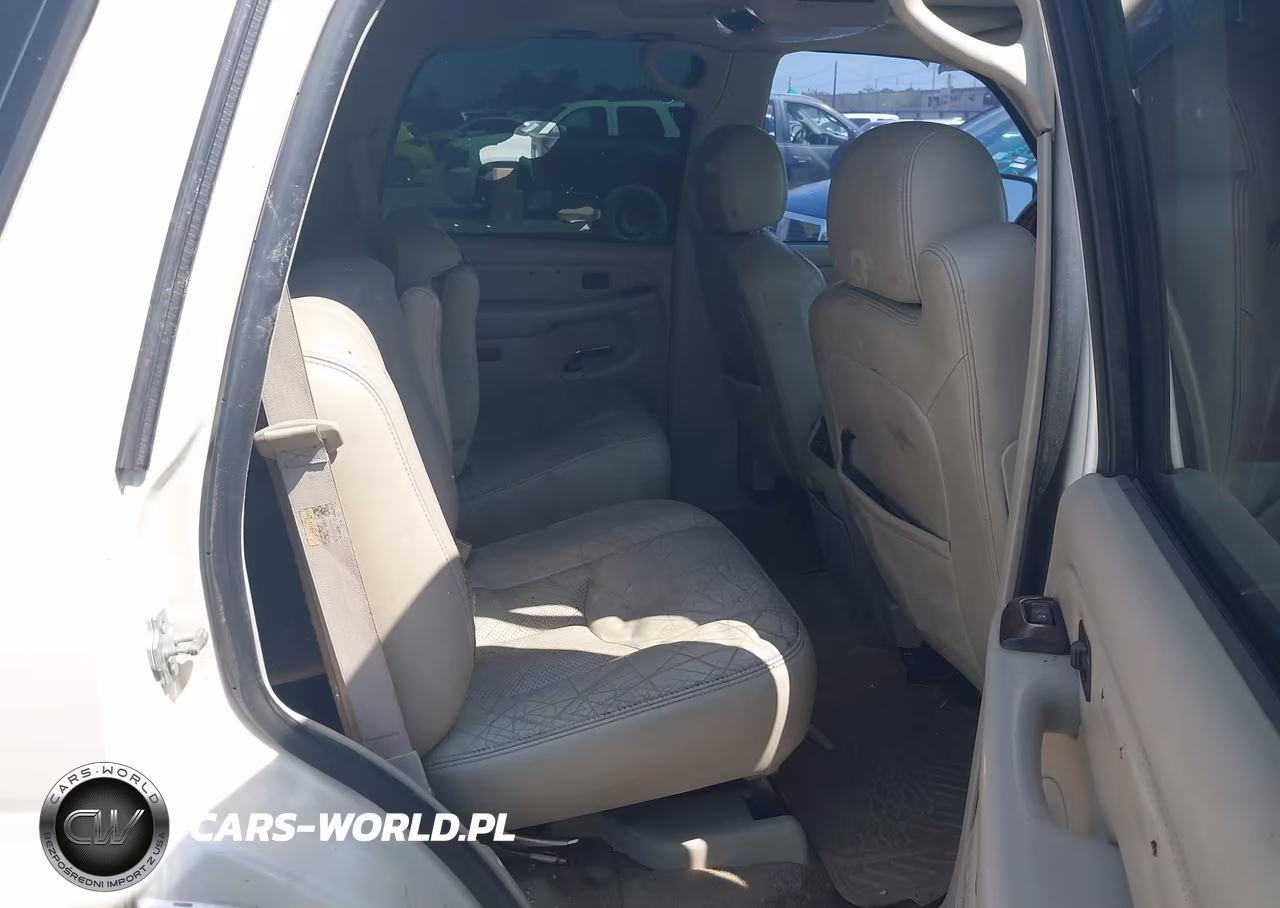 2006 Cadillac Escalade Standard VIN:1GYEC63N56R158825 - 8