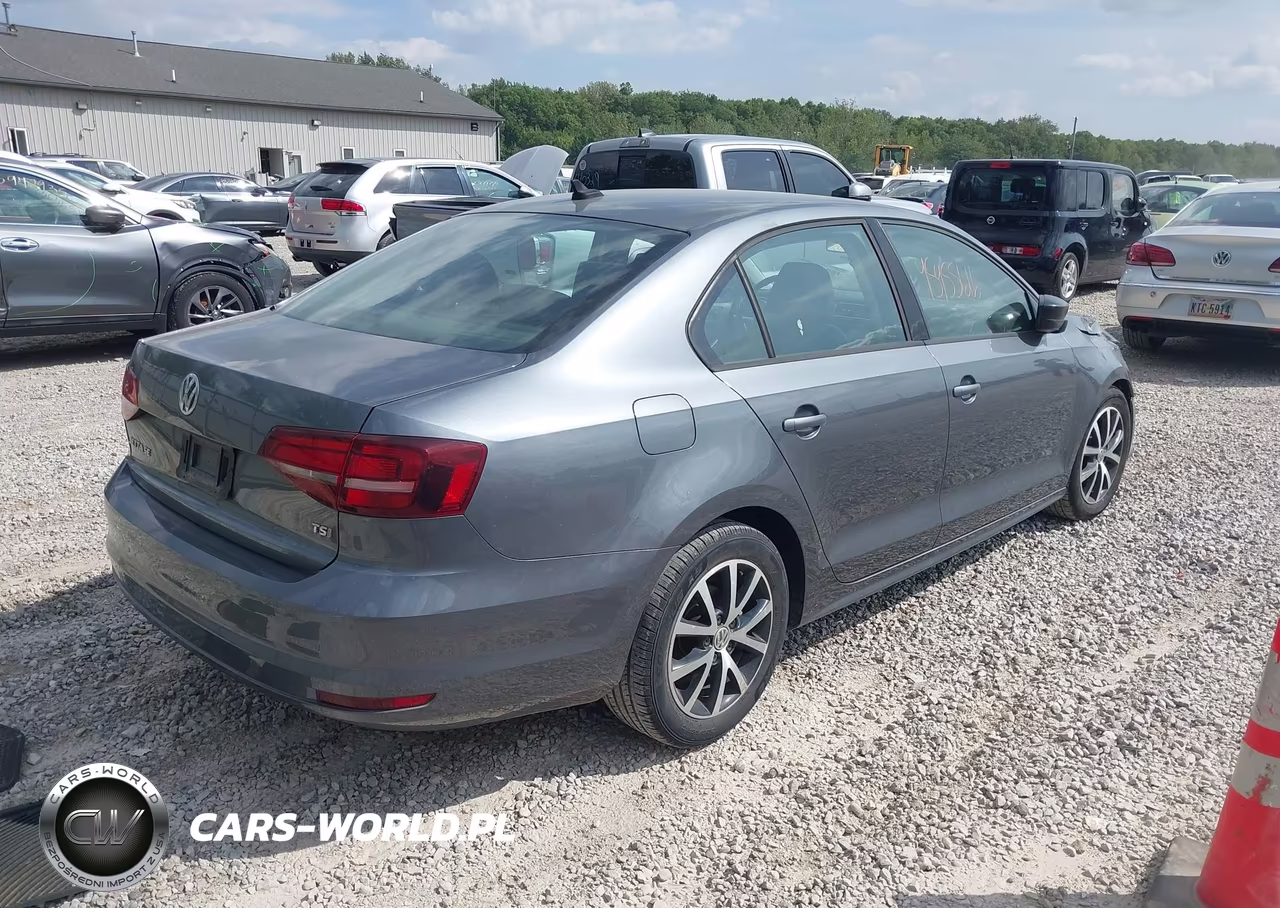 2016 Volkswagen Jetta 1.4T Se VIN:3VWD67AJ1GM266700 - 4