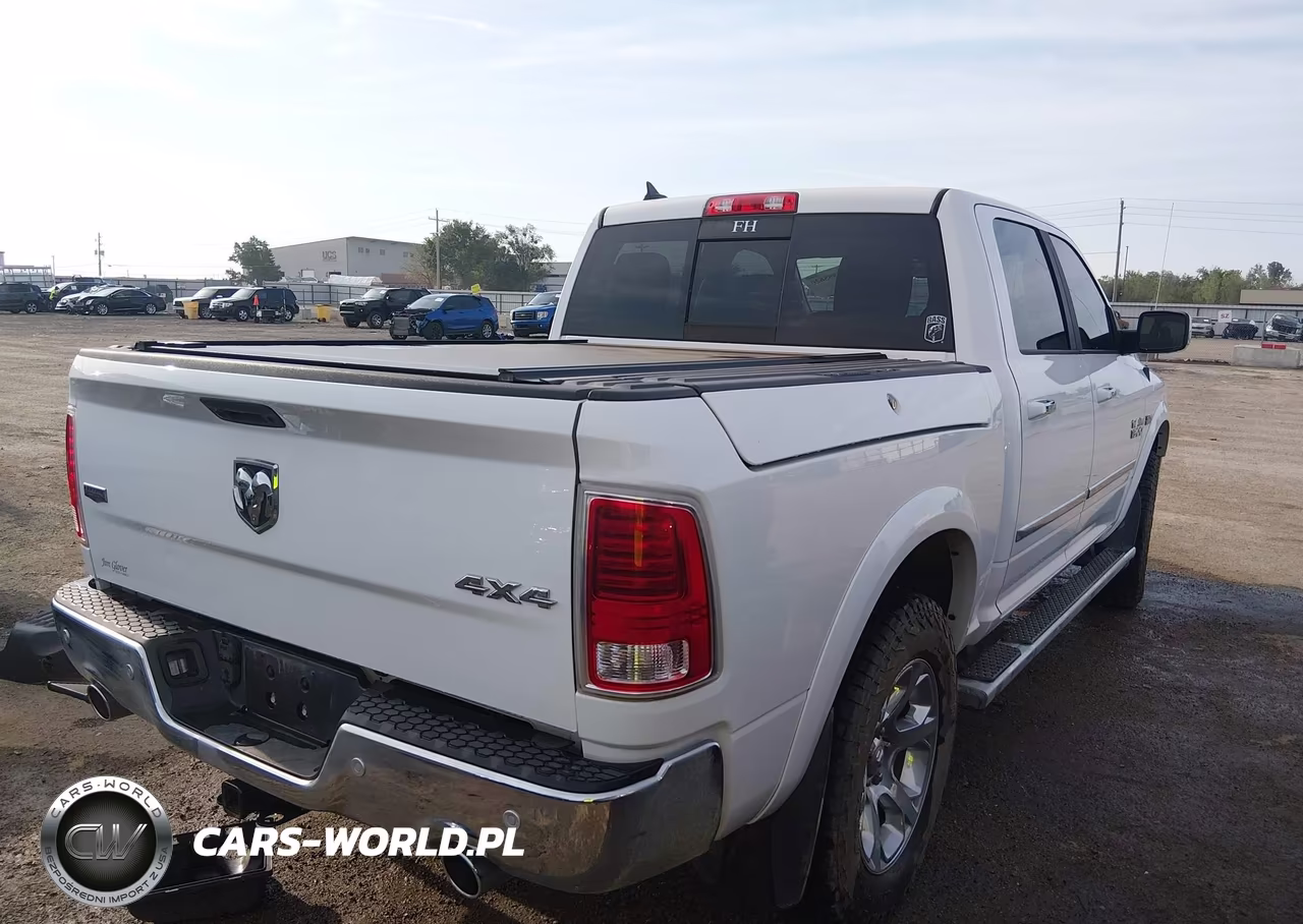 2017 Ram 1500 Laramie 4X4 5'7 Box VIN:1C6RR7NT4HS756186 - 4