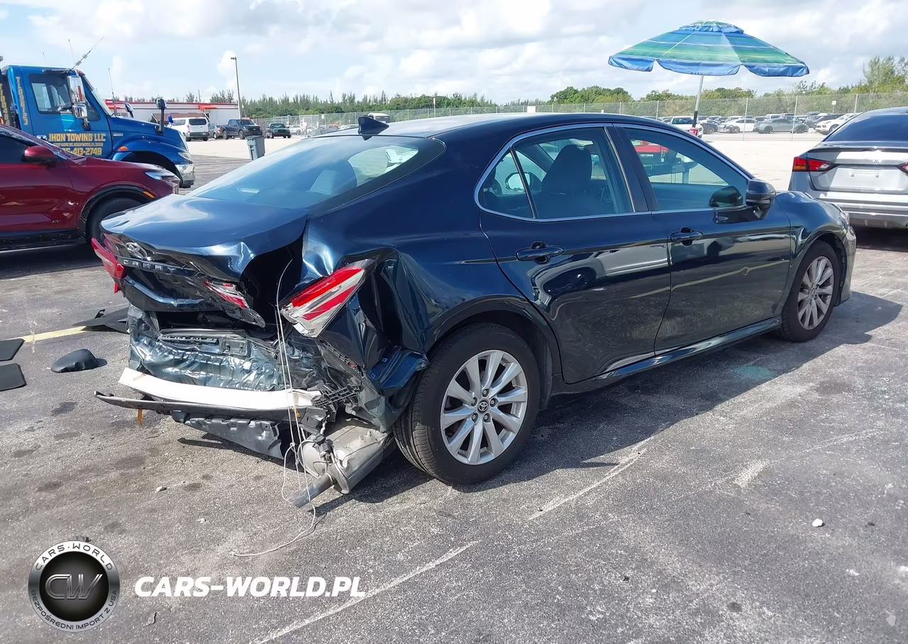 2020 Toyota Camry Le VIN:4T1C11AKXLU996478 - 4