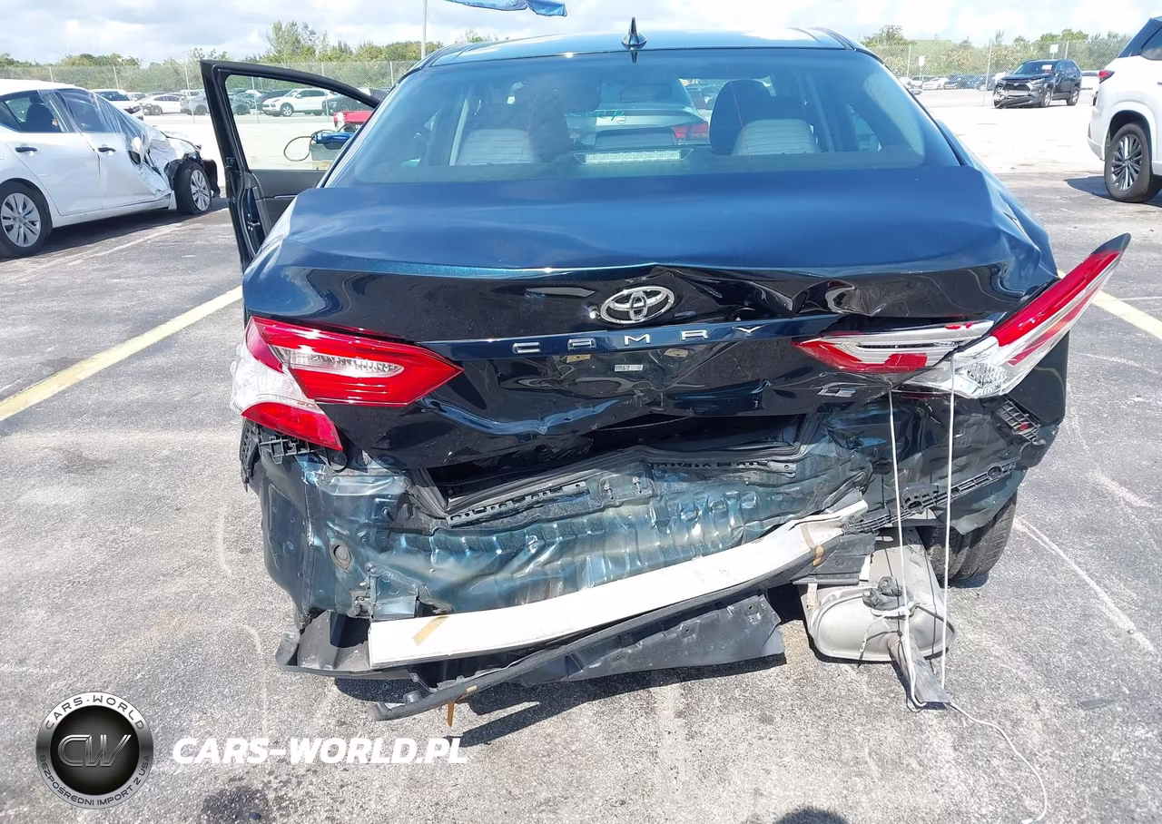 2020 Toyota Camry Le VIN:4T1C11AKXLU996478 - 6