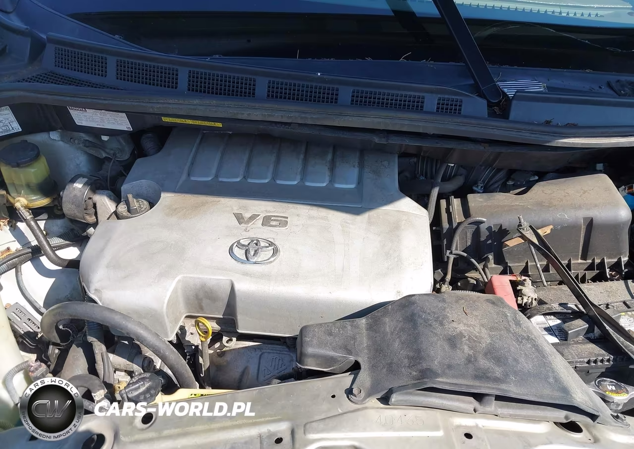 2010 Toyota Sienna Limited VIN:5TDYK4CC8AS330283 - 10