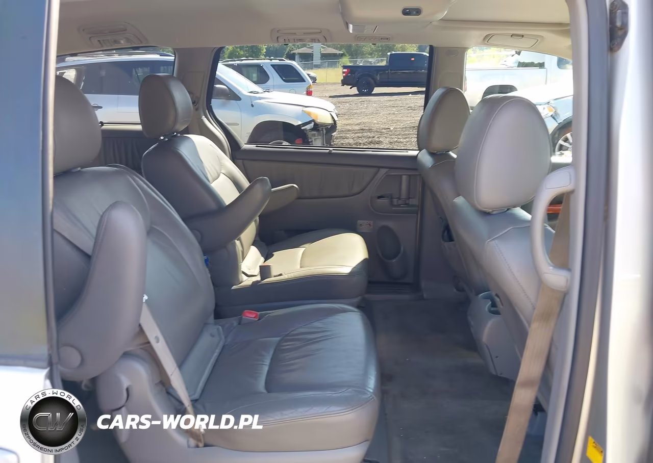2010 Toyota Sienna Limited VIN:5TDYK4CC8AS330283 - 8
