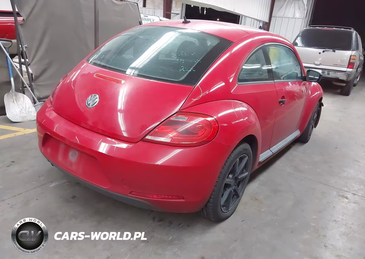 2012 Volkswagen Beetle Entry VIN:3VWFP7AT9CM616141 - 4