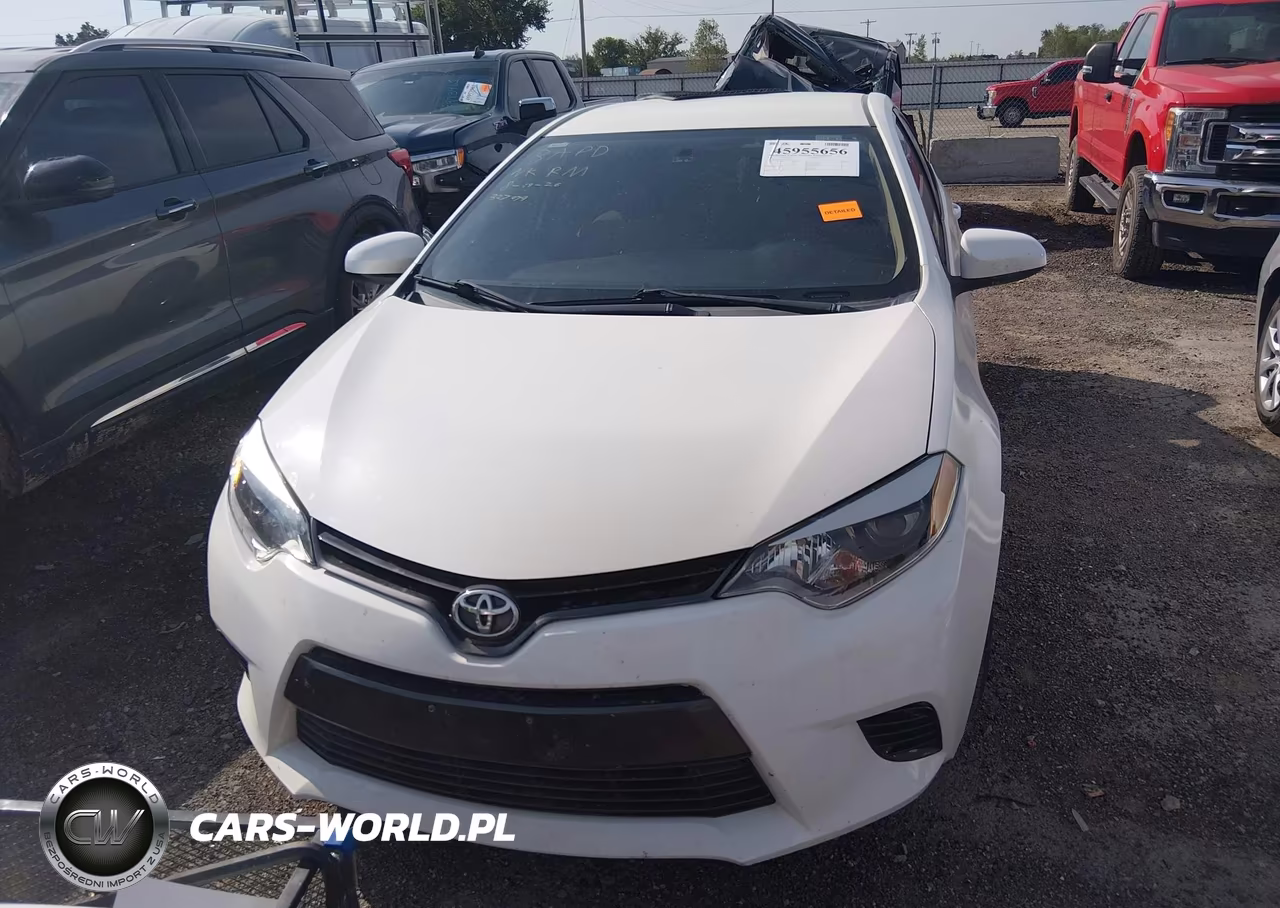 2015 Toyota Corolla Le VIN:5YFBURHE6FP327079 - 12