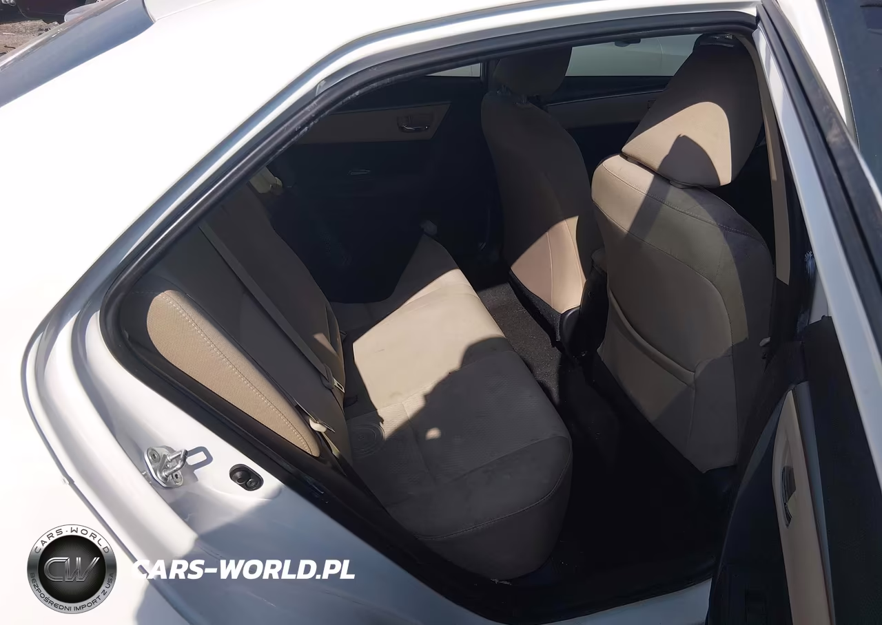 2015 Toyota Corolla Le VIN:5YFBURHE6FP327079 - 8