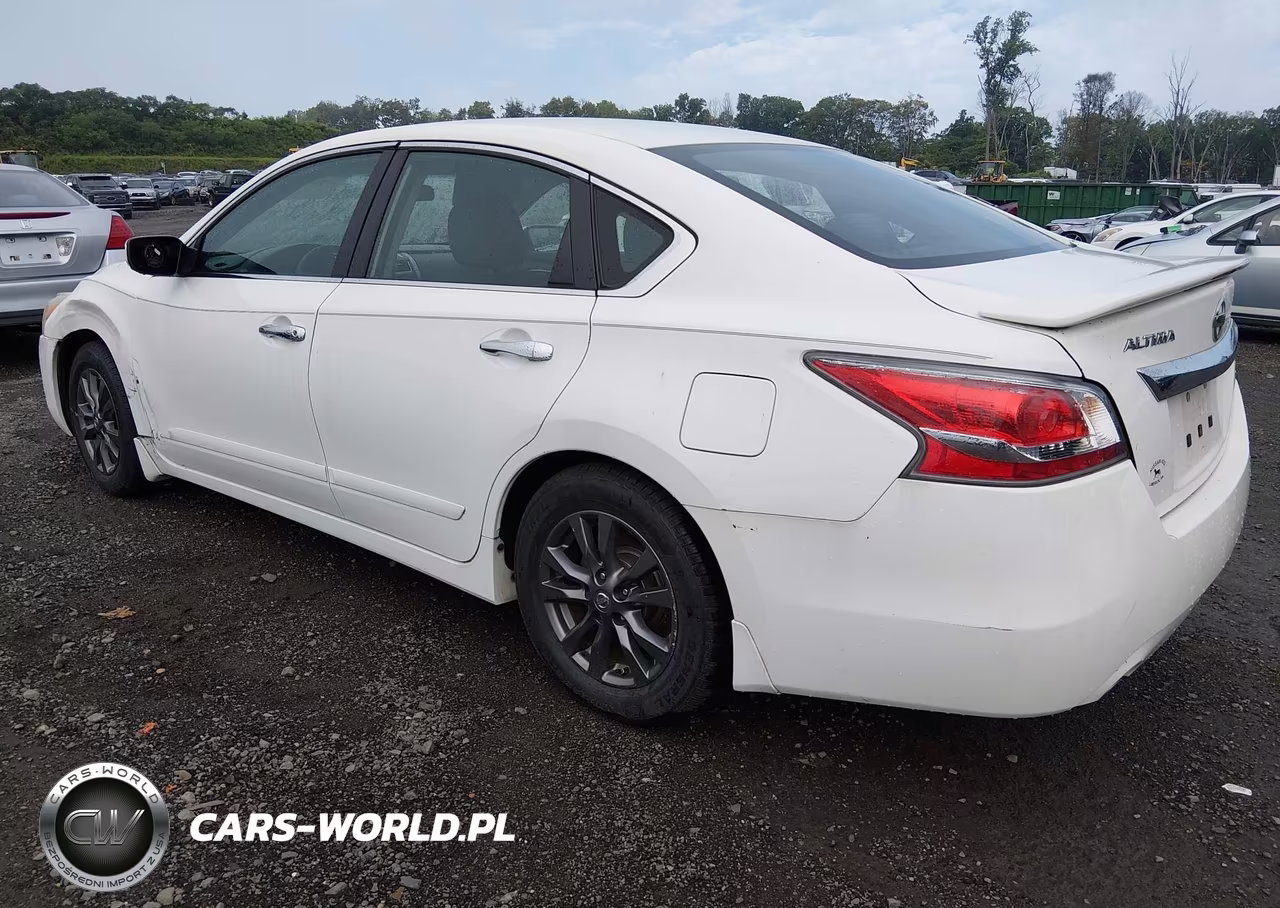 2015 Nissan Altima 2.5 S VIN:1N4AL3AP8FC454714 - 3