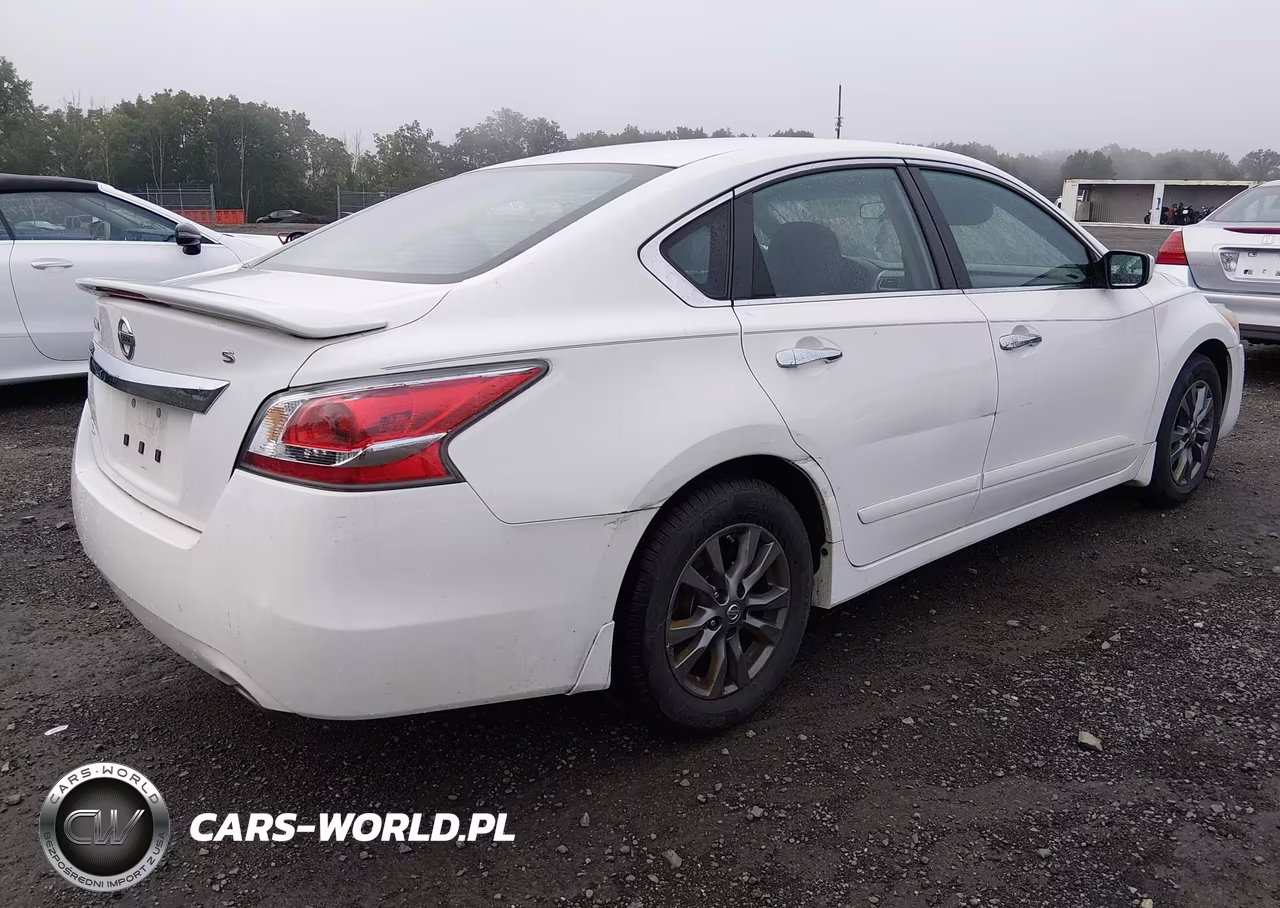 2015 Nissan Altima 2.5 S VIN:1N4AL3AP8FC454714 - 4