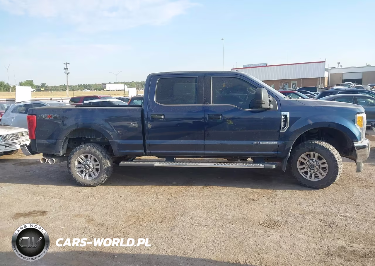 2017 Ford F-250 Xlt VIN:1FT7W2BTXHEE98156 - 13