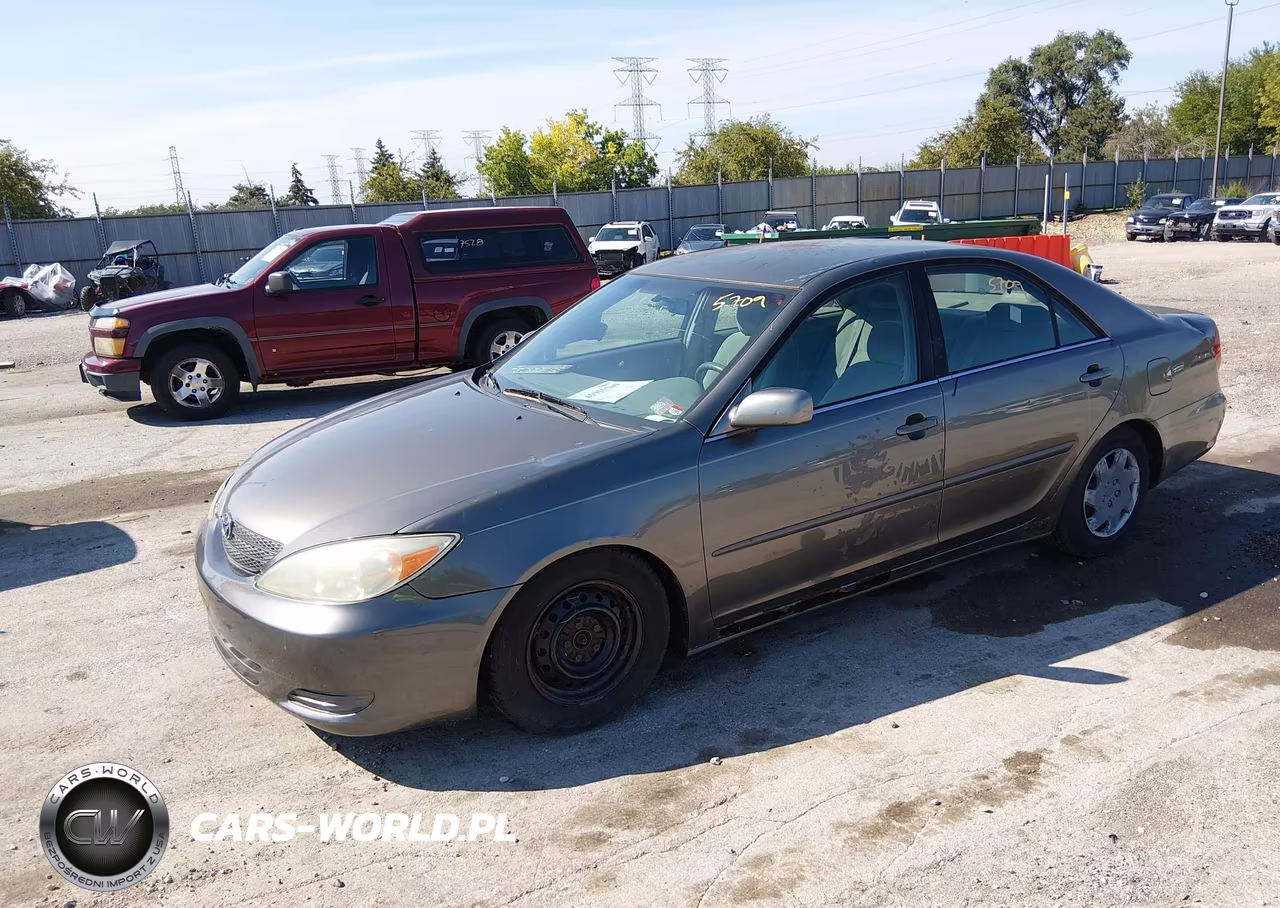 2002 Toyota Camry Le VIN:4T1BE32KX2U560139 - 2