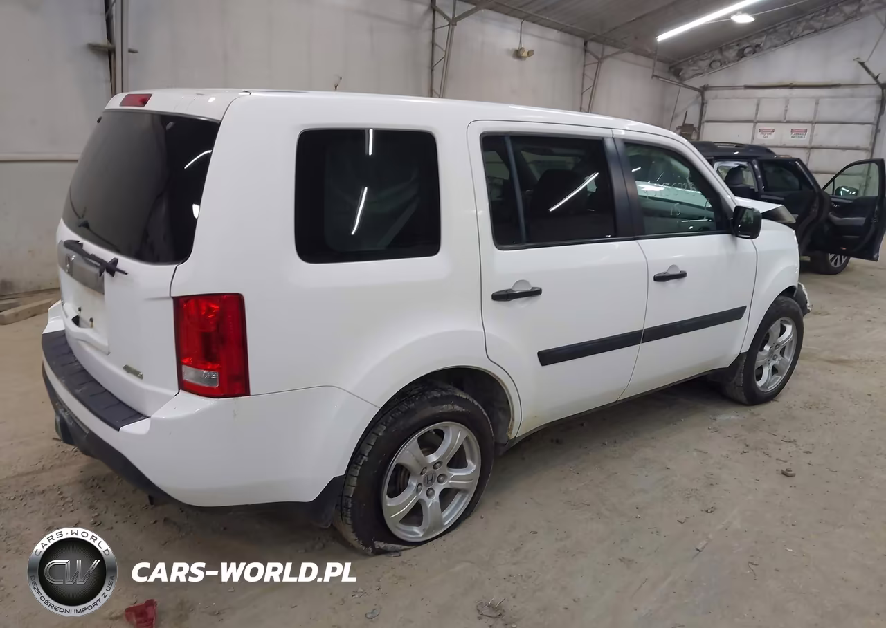 2015 Honda Pilot Lx VIN:5FNYF4H22FB045790 - 4