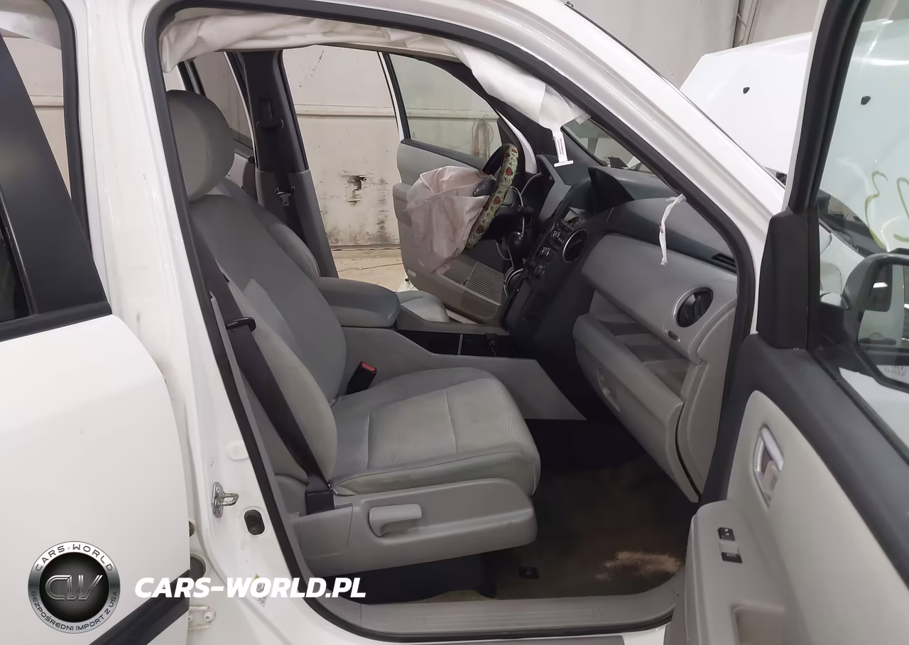 2015 Honda Pilot Lx VIN:5FNYF4H22FB045790 - 5