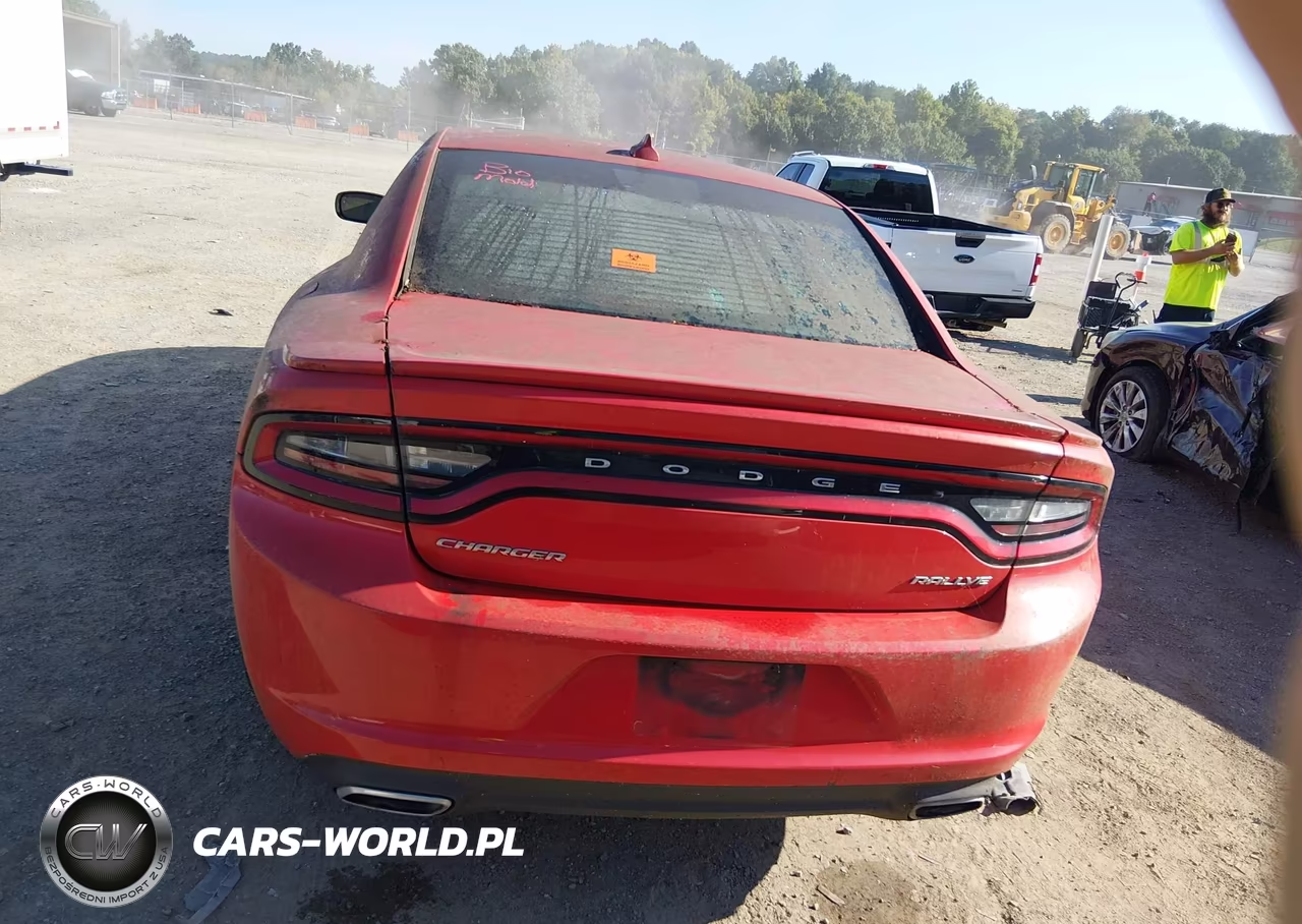 2015 Dodge Charger Sxt VIN:2C3CDXHG9FH832327 - 16
