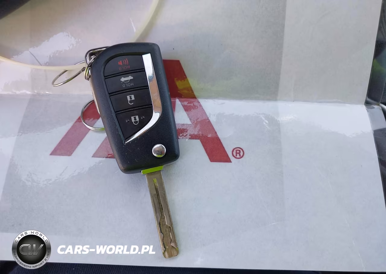 2023 Toyota Camry Le VIN:4T1C11AK1PU837435 - 11