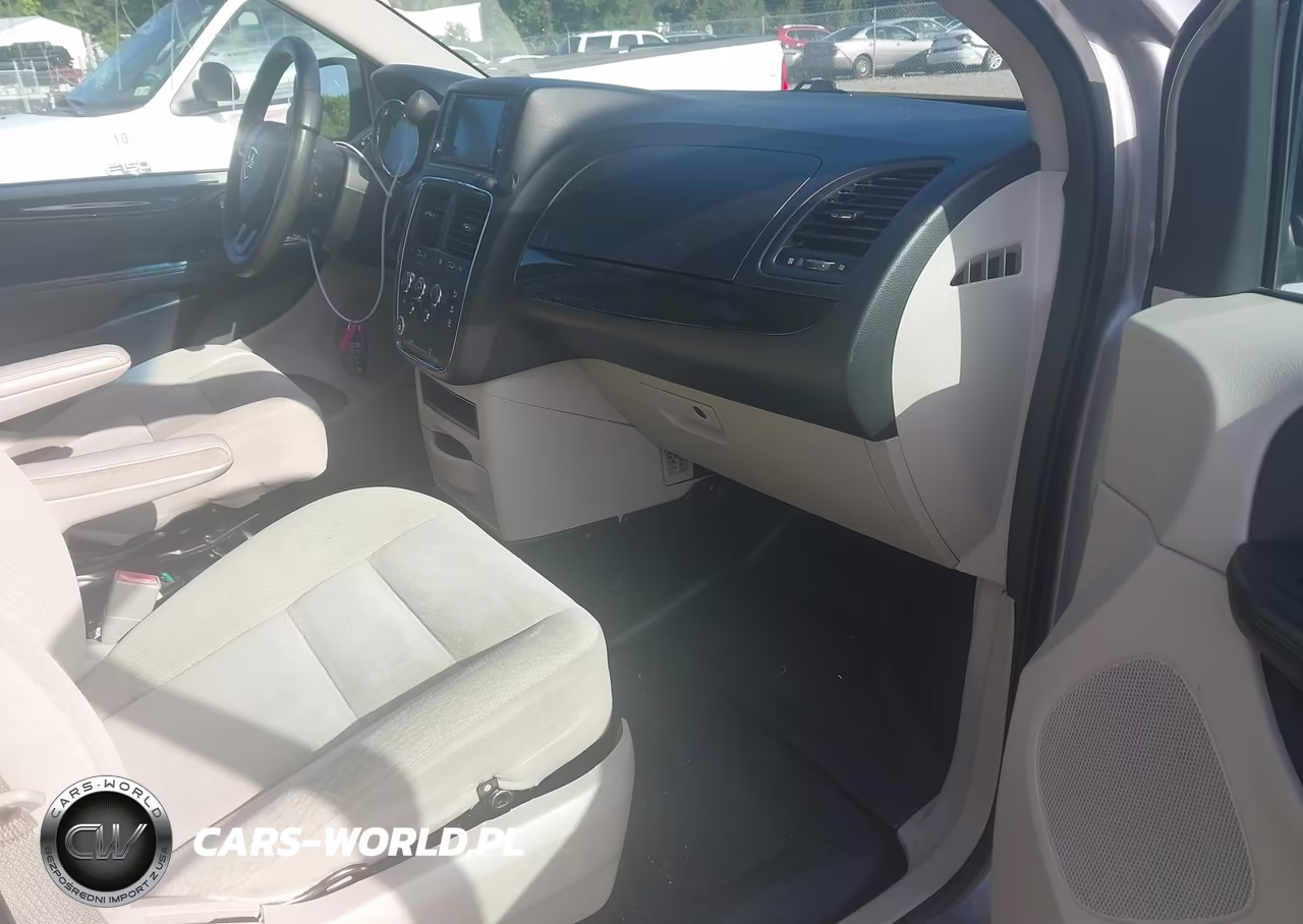 2017 Dodge Grand Caravan Se VIN:2C4RDGBGXHR627174 - 5