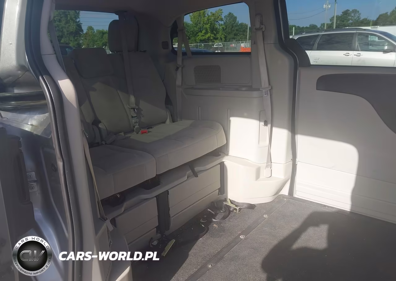 2017 Dodge Grand Caravan Se VIN:2C4RDGBGXHR627174 - 8