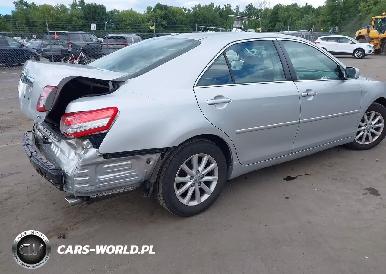 2011 Toyota Camry Xle VIN:4T4BF3EK5BR167938 - 4