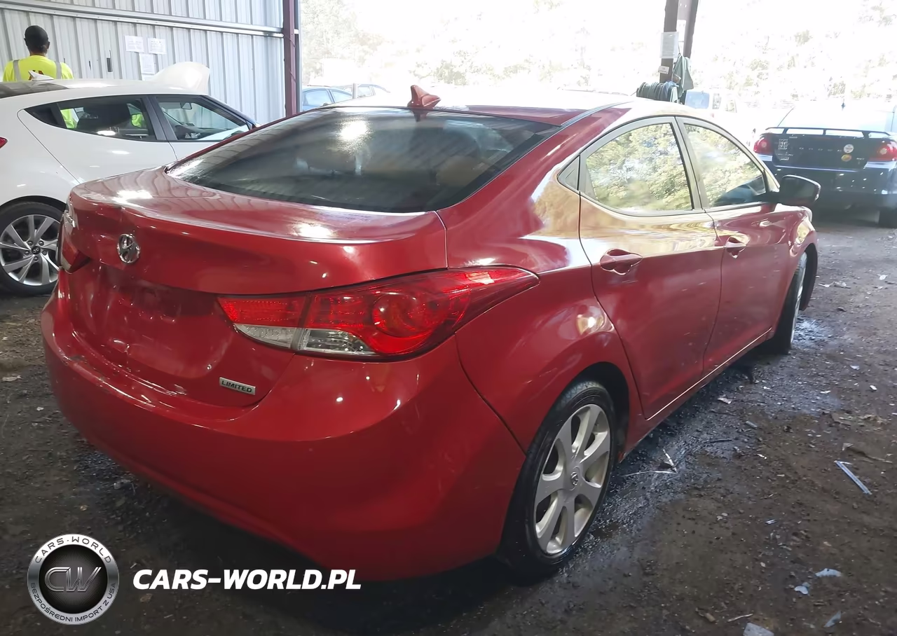 2013 Hyundai Elantra Limited VIN:KMHDH4AE8DU969826 - 4