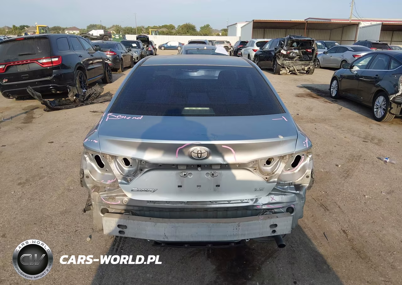 2015 Toyota Camry Le VIN:4T4BF1FK3FR477336 - 16