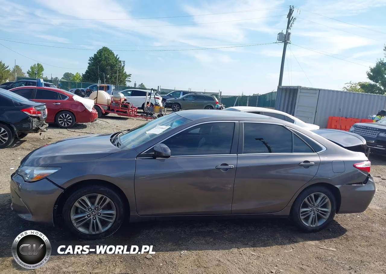 2017 Toyota Camry Se VIN:4T1BF1FK6HU388499 - 14