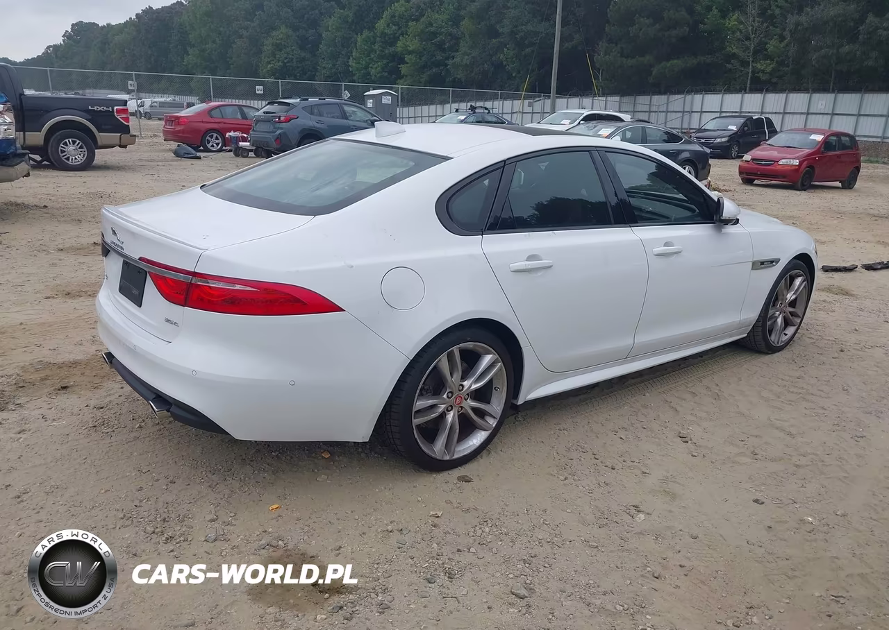 2017 Jaguar Xf 35T R-Sport VIN:SAJBF4BV9HCY27112 - 4