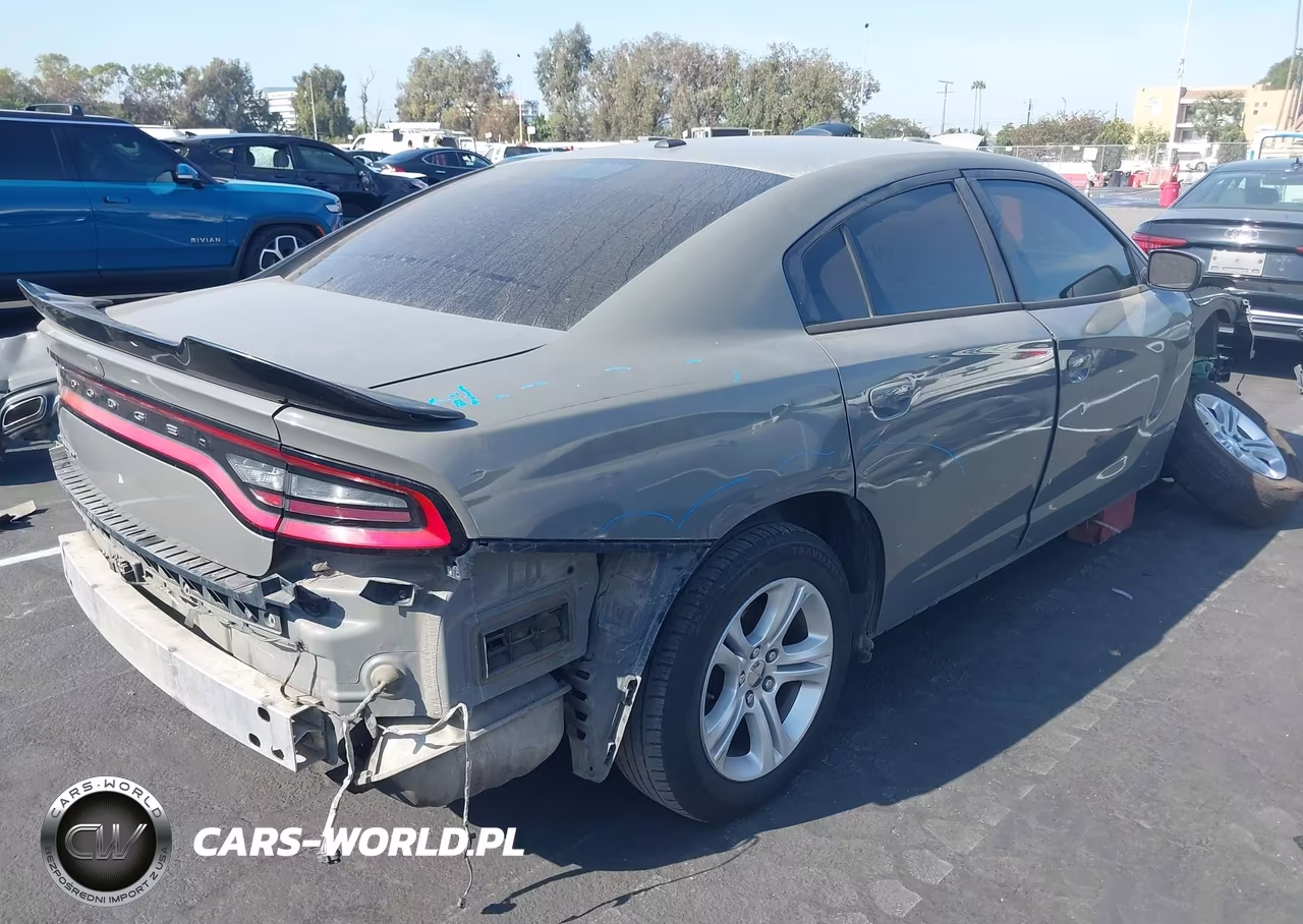2018 Dodge Charger Sxt Rwd VIN:2C3CDXBG3JH239385 - 4