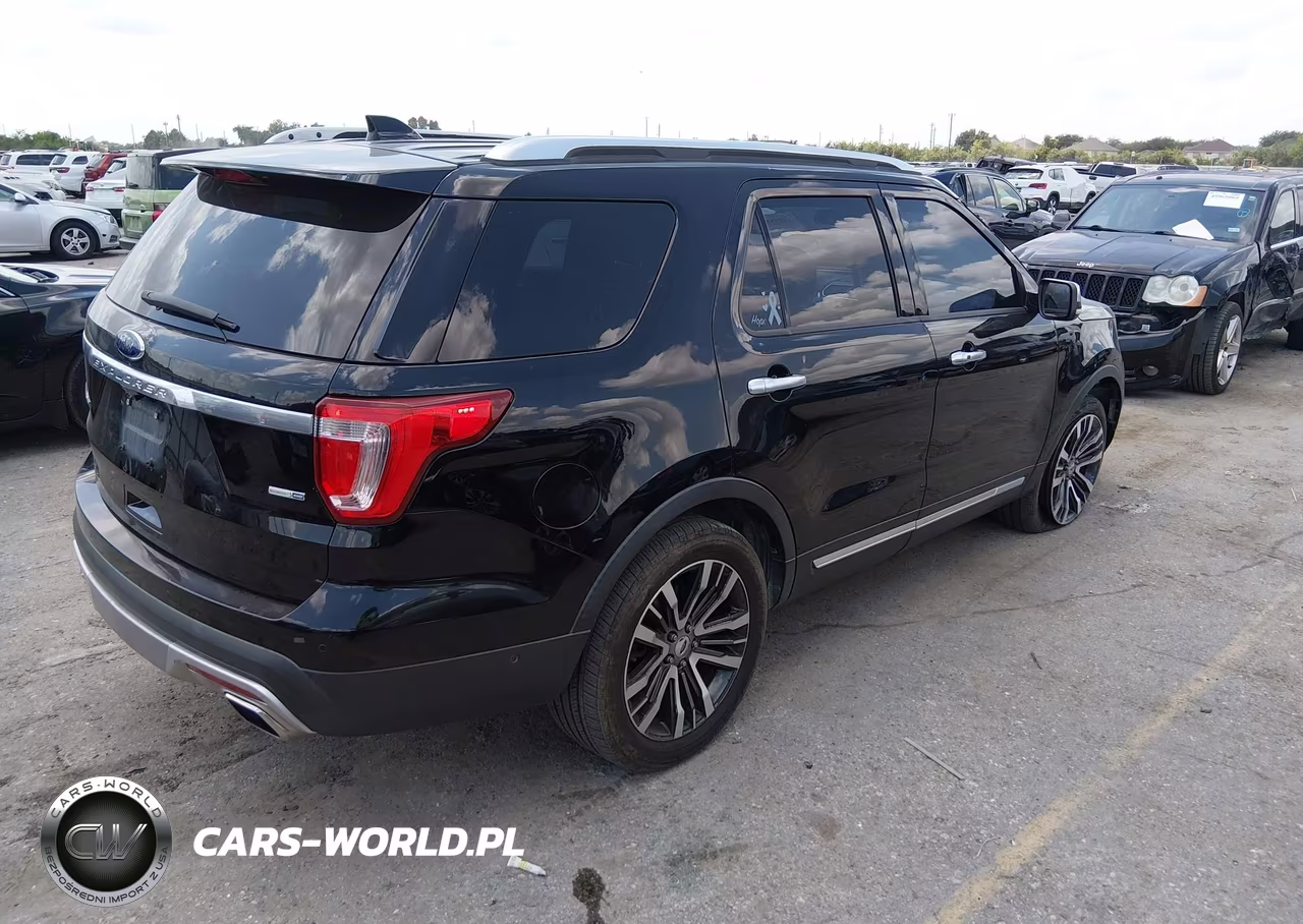 2016 Ford Explorer Platinum VIN:1FM5K8HT1GGD08465 - 4