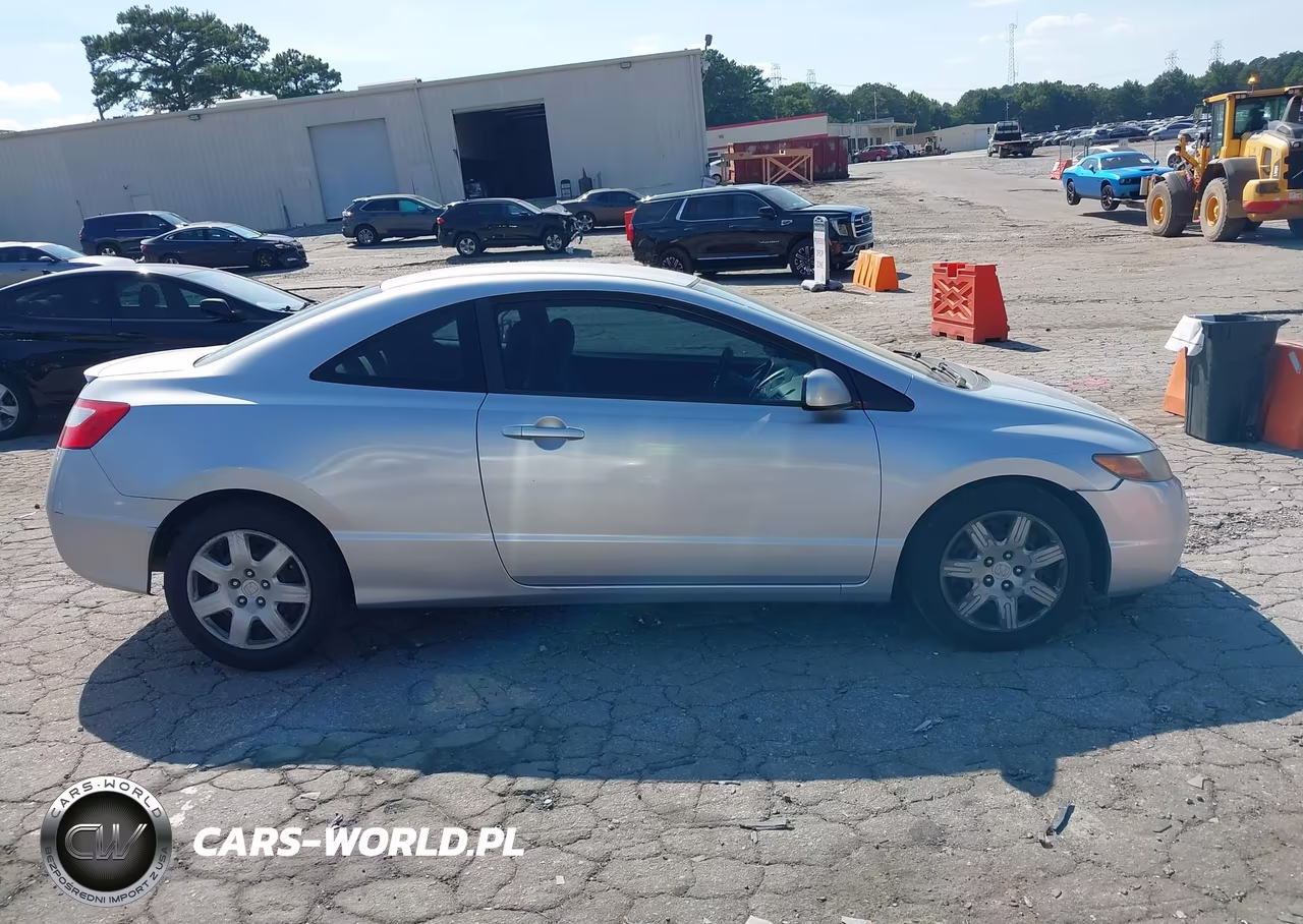 2008 Honda Civic Lx VIN:2HGFG12618H581711 - 13