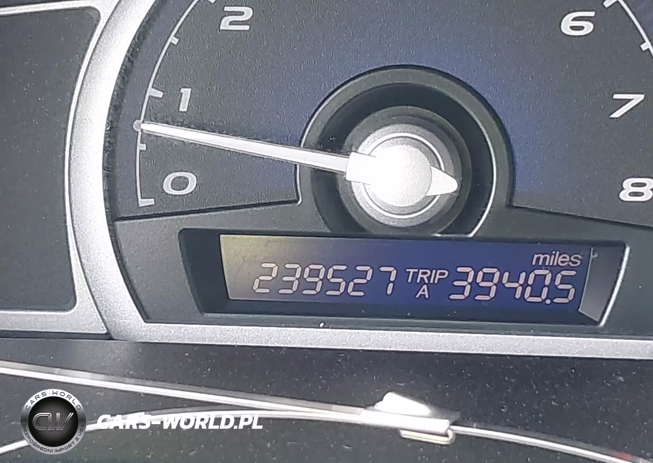 2008 Honda Civic Lx VIN:2HGFG12618H581711 - 15