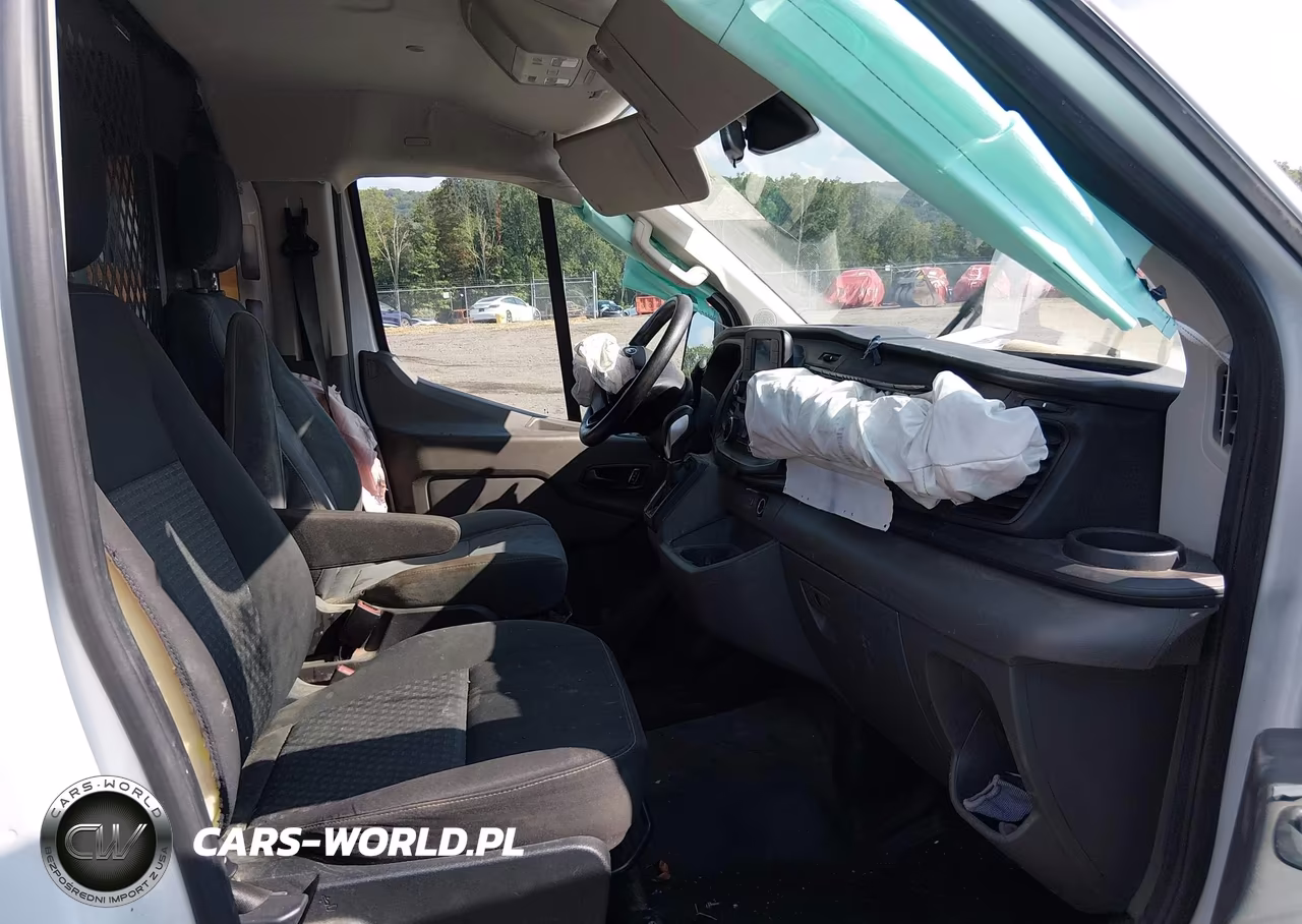 2022 Ford Transit-250 VIN:1FTBR1Y83NKA30846 - 5