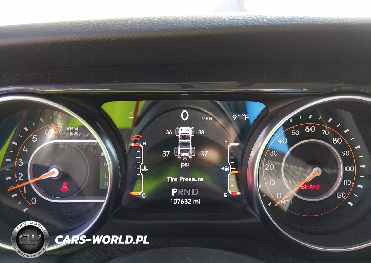 2020 Jeep Wrangler Unlimited Sport Altitude 4X4 VIN:1C4HJXDN4LW143193 - 7