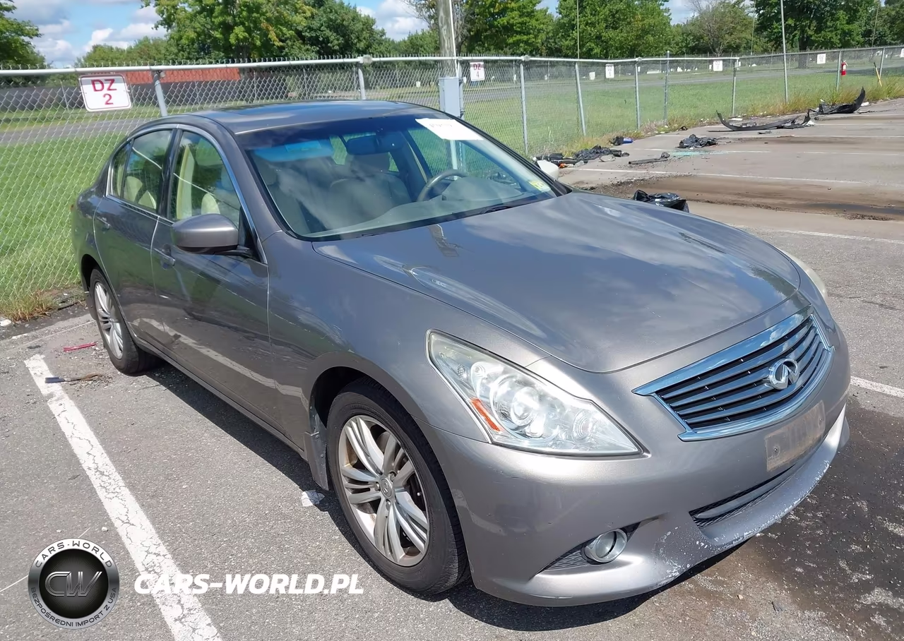 2013 Infiniti G37X