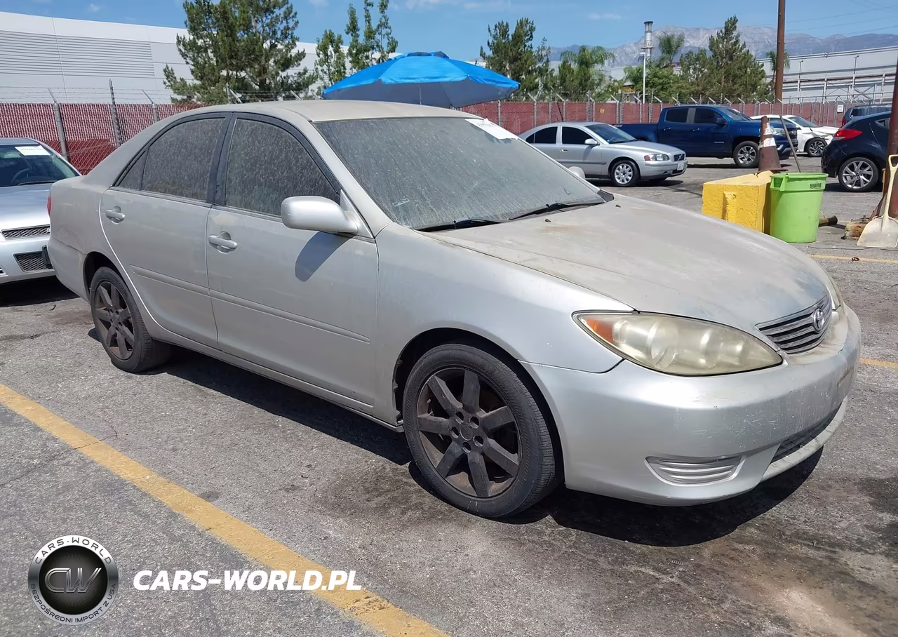 2005 Toyota Camry Le