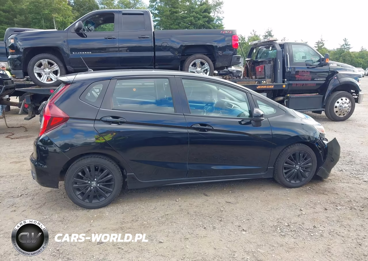 2018 Honda Fit Sport VIN:3HGGK5H63JM710671 - 13