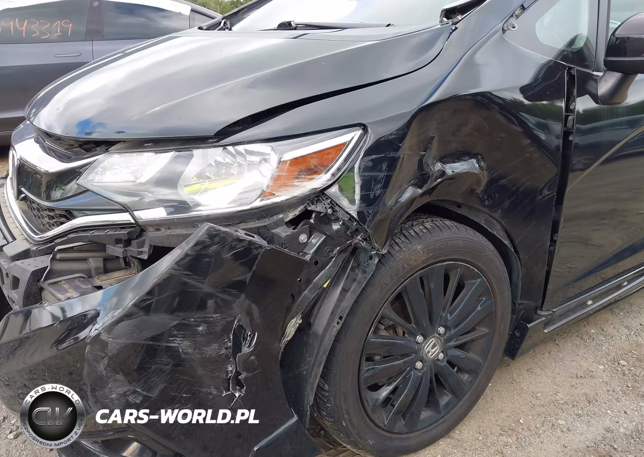 2018 Honda Fit Sport VIN:3HGGK5H63JM710671 - 17
