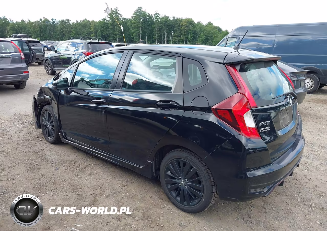 2018 Honda Fit Sport VIN:3HGGK5H63JM710671 - 3