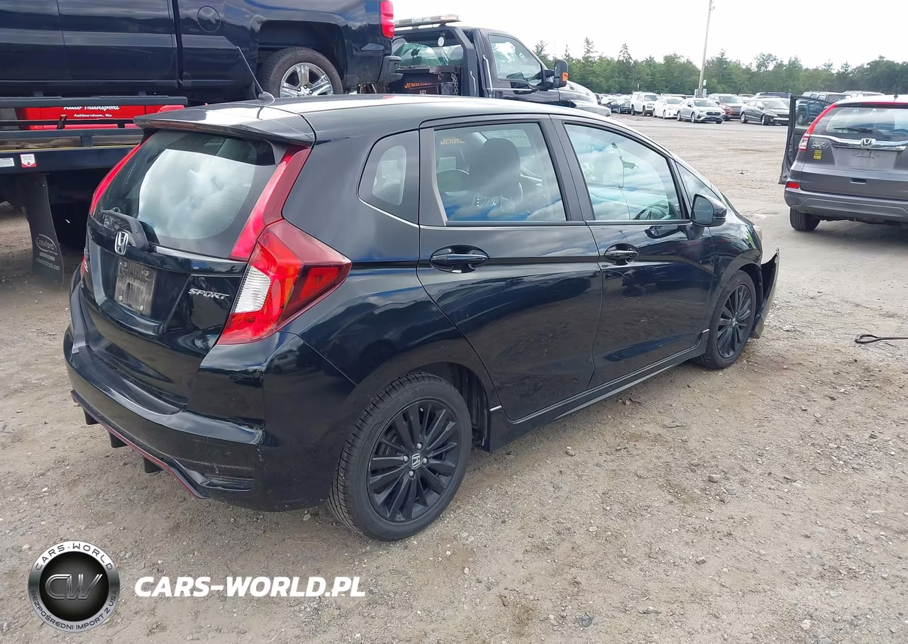 2018 Honda Fit Sport VIN:3HGGK5H63JM710671 - 4