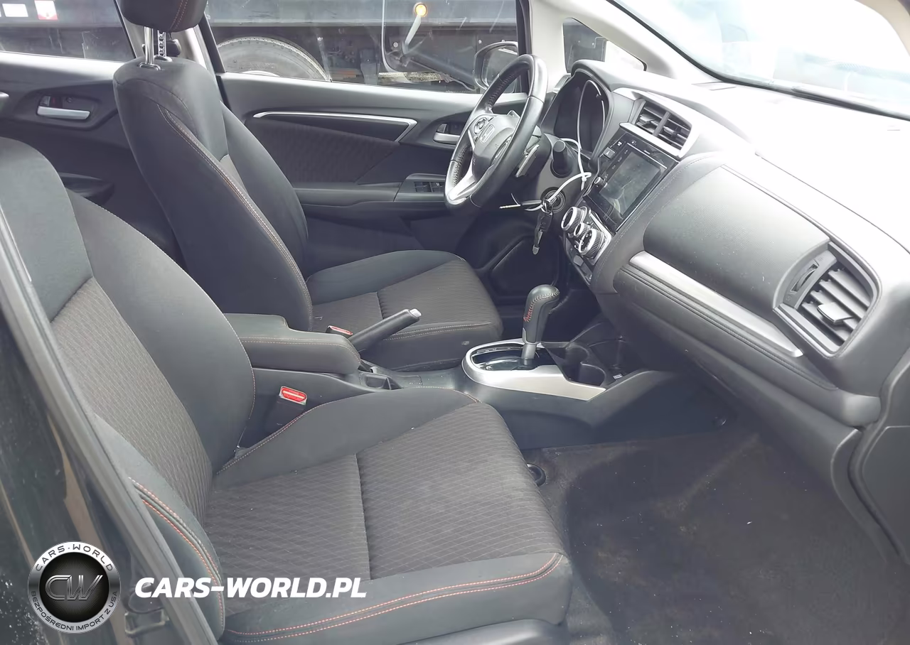 2018 Honda Fit Sport VIN:3HGGK5H63JM710671 - 5
