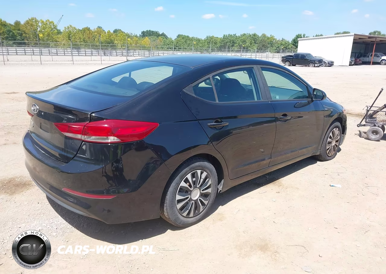 2018 Hyundai Elantra Se VIN:KMHD74LF7JU478362 - 4
