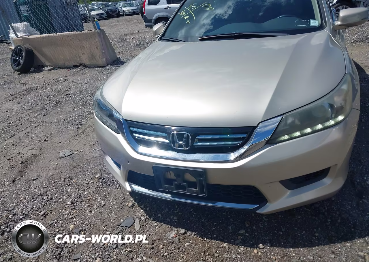 2015 Honda Accord Hybrid Ex-L VIN:1HGCR6F52FA001227 - 12