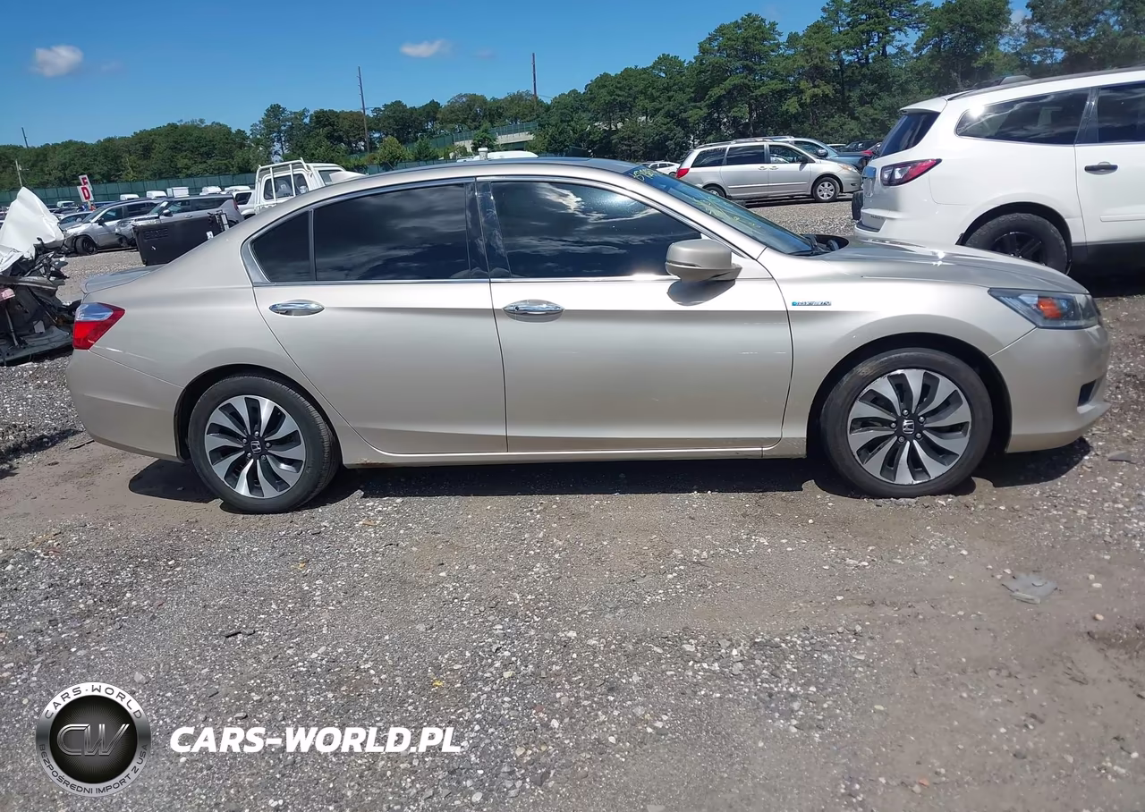 2015 Honda Accord Hybrid Ex-L VIN:1HGCR6F52FA001227 - 13