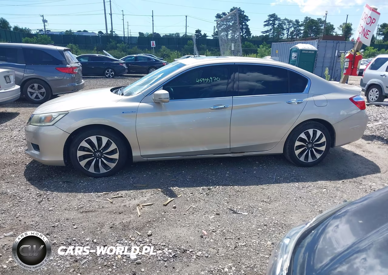 2015 Honda Accord Hybrid Ex-L VIN:1HGCR6F52FA001227 - 14