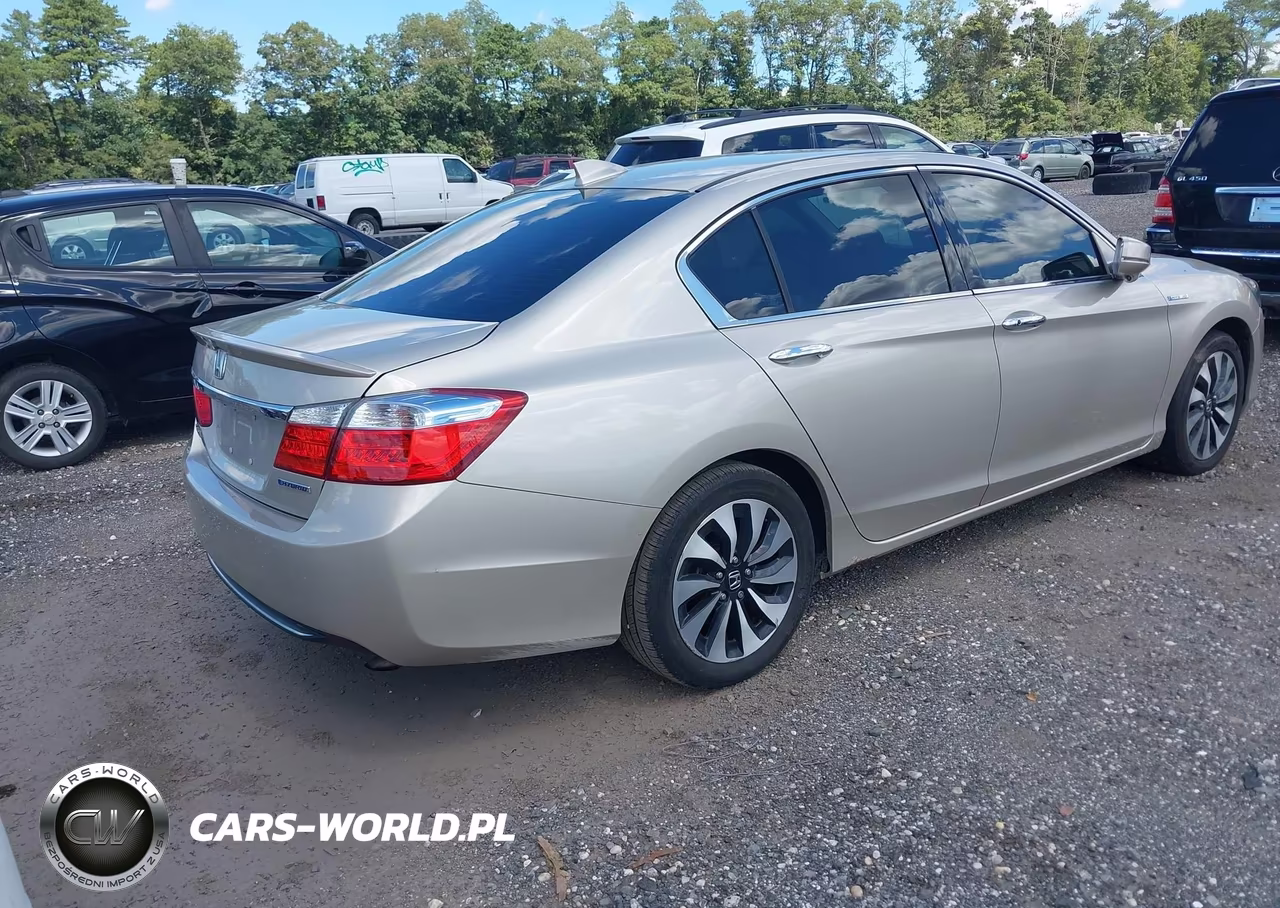 2015 Honda Accord Hybrid Ex-L VIN:1HGCR6F52FA001227 - 4