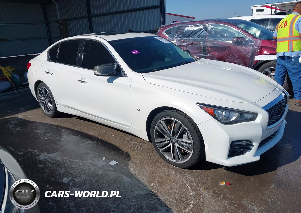2015 Infiniti Q50 Sport – zdjęcie 1 z 17
