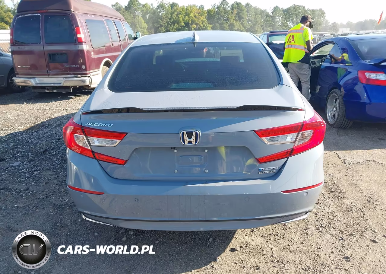 2021 Honda Accord Hybrid Touring VIN:1HGCV3F94MA021943 - 16