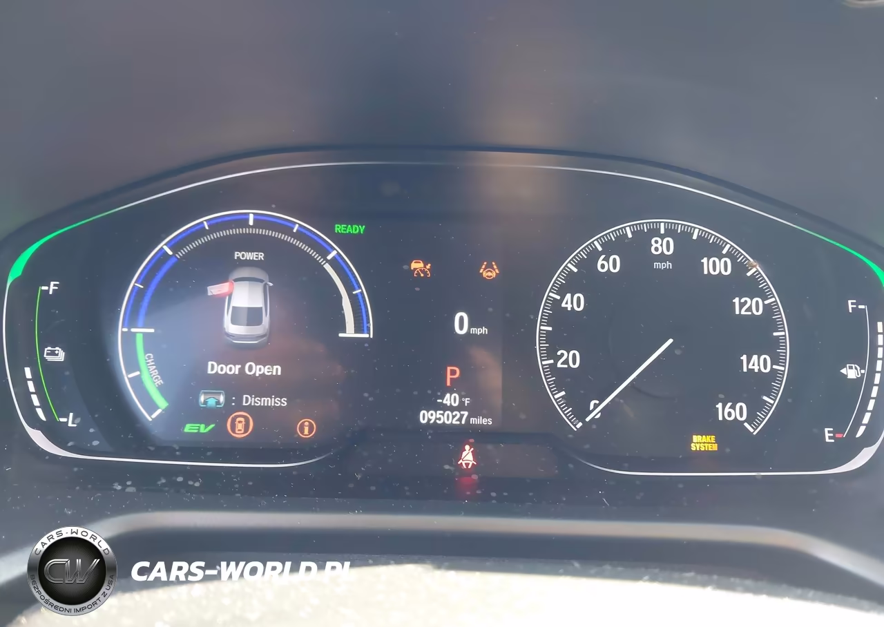 2021 Honda Accord Hybrid Touring VIN:1HGCV3F94MA021943 - 7