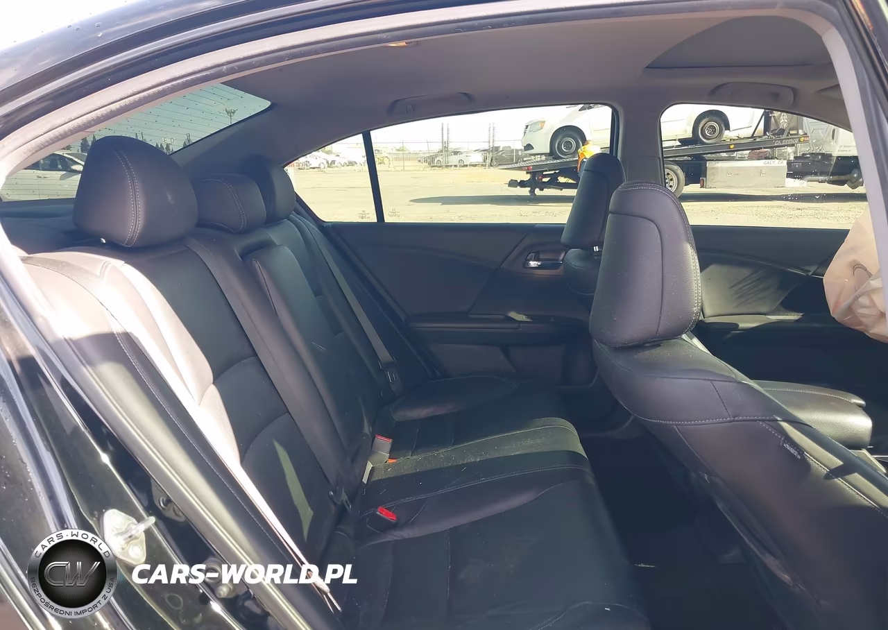 2016 Honda Accord Touring VIN:1HGCR3F90GA004565 - 8